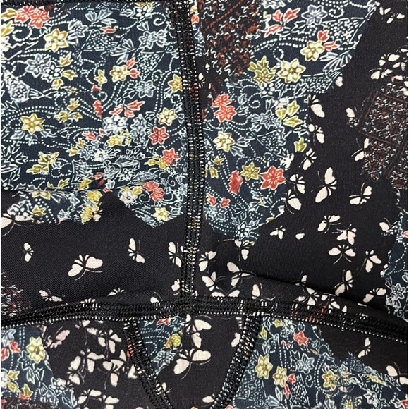 Lululemon Wunder Under Hi-Rise 7/8 Tight EUC - Picture 7 of 10